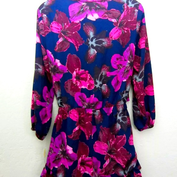 NWOT Romper - Picture 2 of 3